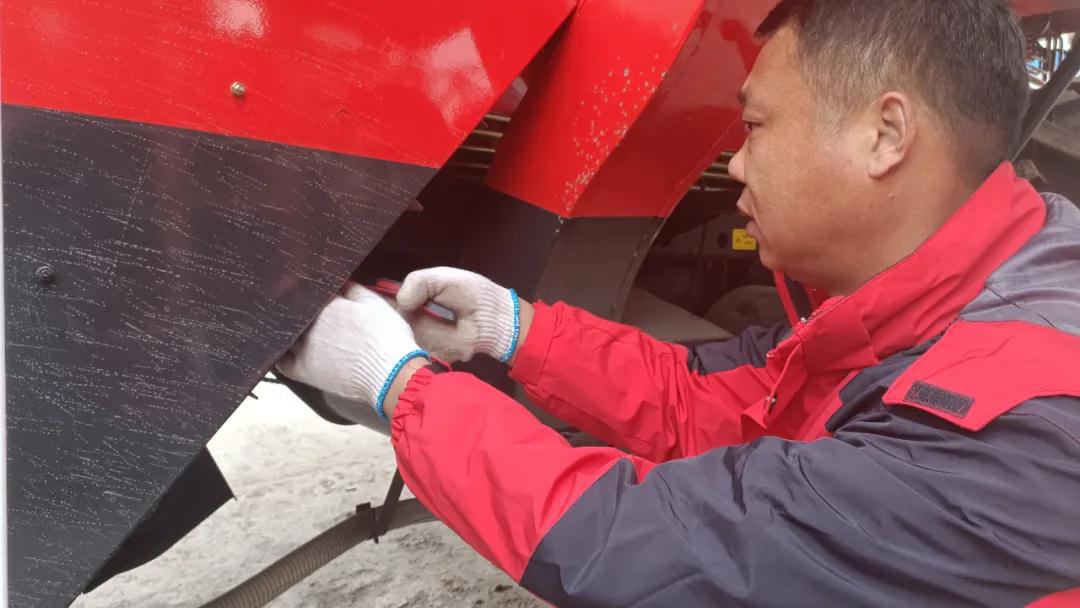 鄭州中聯(lián)市場部長趙洪峰：給用戶以真誠，是我工作中