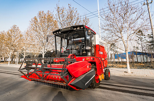 中聯(lián)收獲2021款4LZ-8B1自走式谷物聯(lián)合收